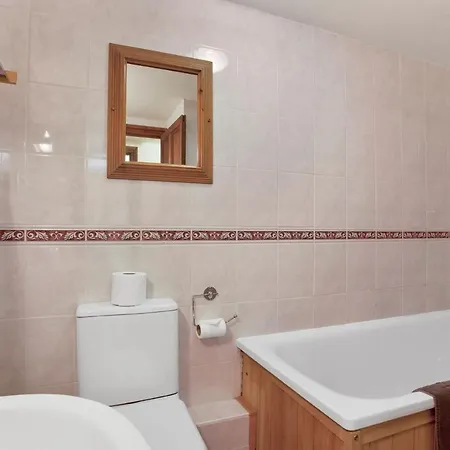 The Coppermines Mountain - Sawyers, Carpenters, Pelton Wheel, Sleeps 18 Coniston