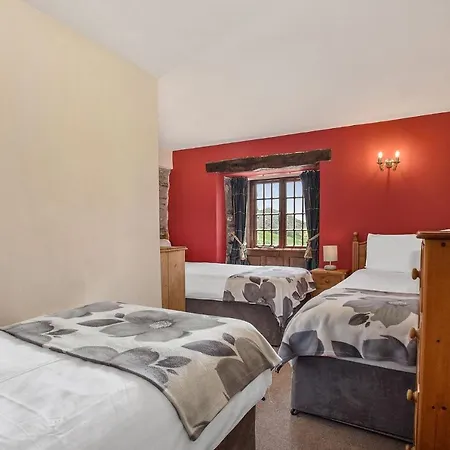 Casa de Férias The Coppermines Mountain - Sawyers, Carpenters, Pelton Wheel, Sleeps 18 *
