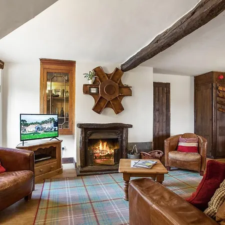 The Coppermines Mountain - Sawyers, Carpenters, Pelton Wheel, Sleeps 18 Coniston