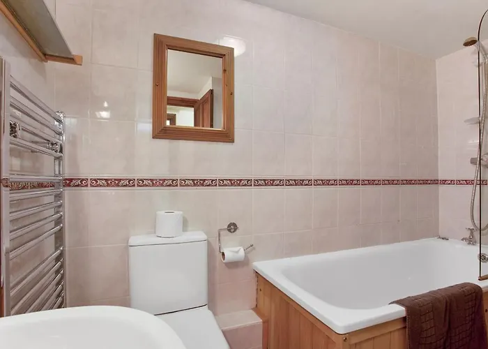 The Coppermines Mountain - Sawyers, Carpenters, Pelton Wheel, Sleeps 18 Coniston