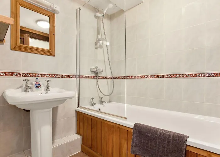 The Coppermines Mountain - Sawyers, Carpenters, Pelton Wheel, Sleeps 18